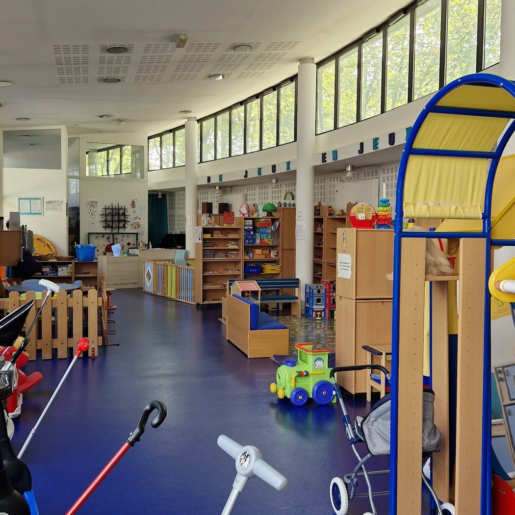 Ludothèque de la maison de l'enfant 1